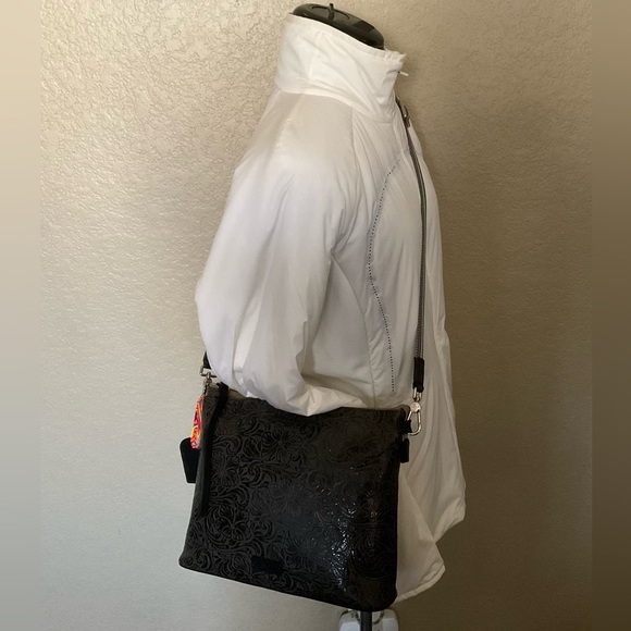 NWOT Rare Consuela Downtown Steely Crossbody Bag Tooled Leather Charcoal - Picture 5 of 16